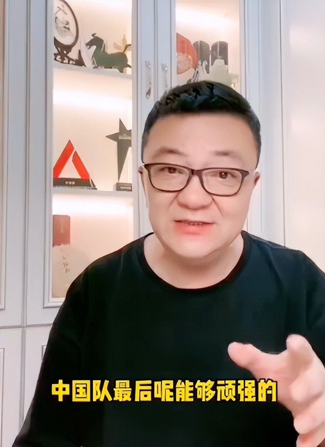 2014年的《X战警：逆转未来》与2017年的《金刚狼3：殊死一战》更是在拿下超高票房的同时揽获爆棚口碑，二者分别在北美权威电影评分网站IMDb上获得8.0与8.1分的不俗评分，成为超级英雄电影的里程碑式作品